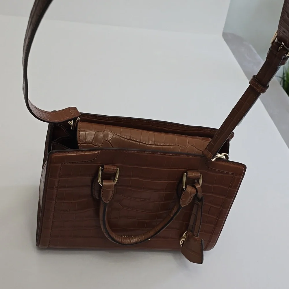 New Michael Kors Zoe Croc Embossed Leather Satchel Handbag Crosdbody Brown